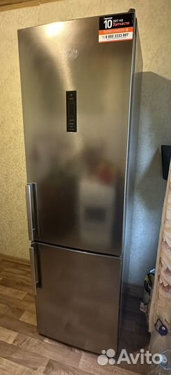 Холодильник Hotpoint Ariston