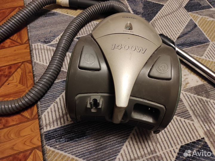 Пылесос Samsung VC-6714H