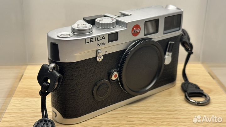 Пленочный фотоаппарат Leica M6
