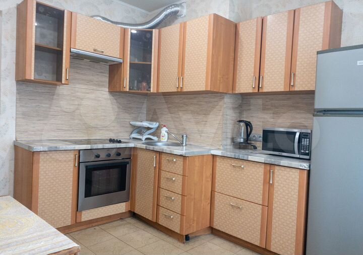 2-к. квартира, 79 м², 6/6 эт.