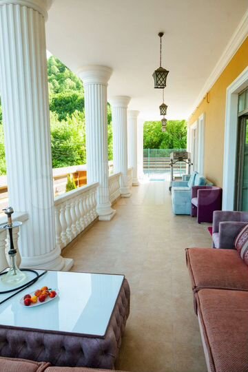 Дом 620 м² на участке 20 сот.