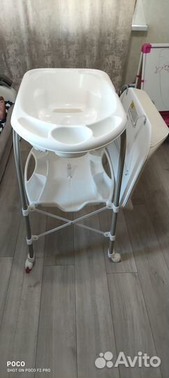 Пеленальный столик с ванночкой