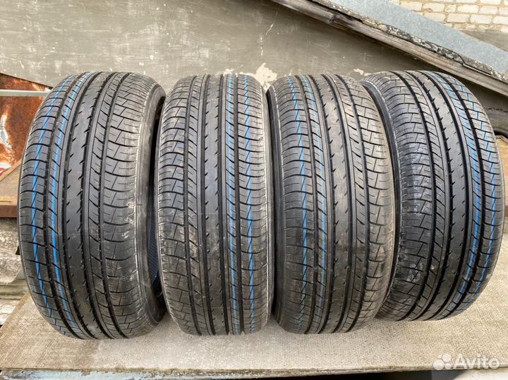 Yokohama BluEarth E70 215/55 R17 94V
