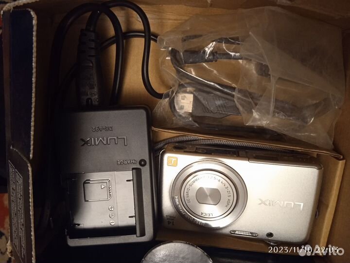 Panasonic Lumix FC-40