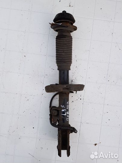 Амортизатор передний Kia Soul 2010 1.6 МКПП дизель