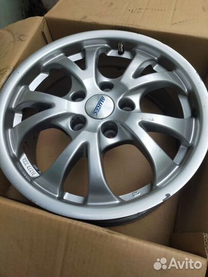 Литые диски r16 от таеты кароллы