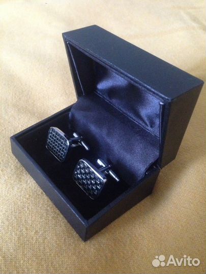 Запонки мужские