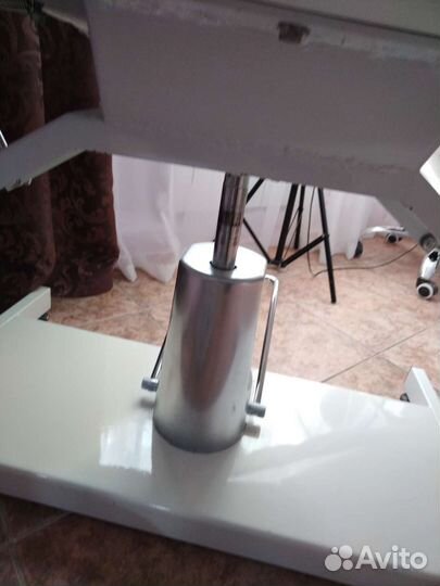 Косметологическое кресло