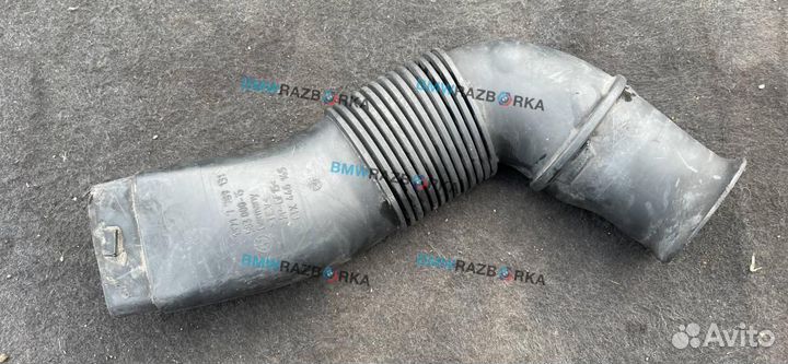 Патрубок воздушного фильтра BMW 7 E65/E66/E67 2003