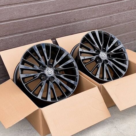 Литые диски Yongzheng 8×R18 5×114.3