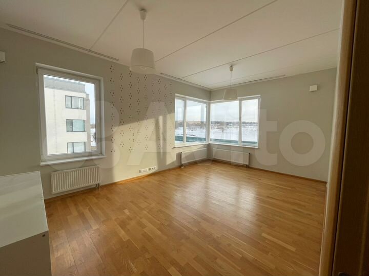 3-к. квартира, 85 м², 2/3 эт.