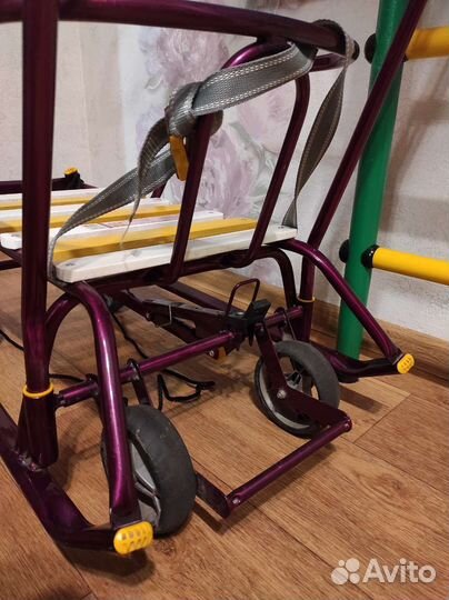 Детские санки с колесами Ника