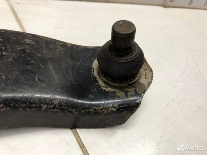 Рычаг подвески передний правый Nissan Juke