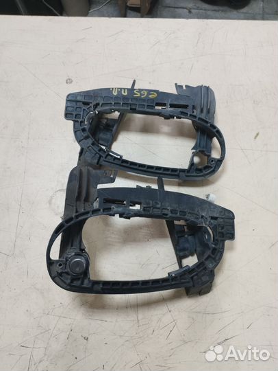 Кронштейн передней ручки BMW 7 E65 бмв 7 Е65 Е66