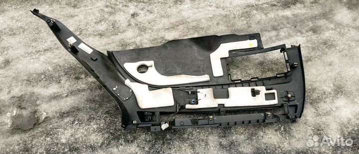 Обшивка багажника правая сторона Cadillac SRX 1