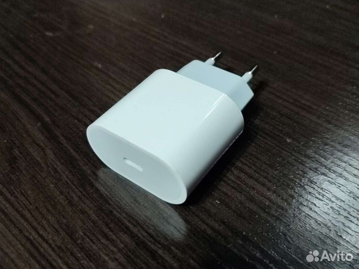 Комплект зарядки iPhone 20w