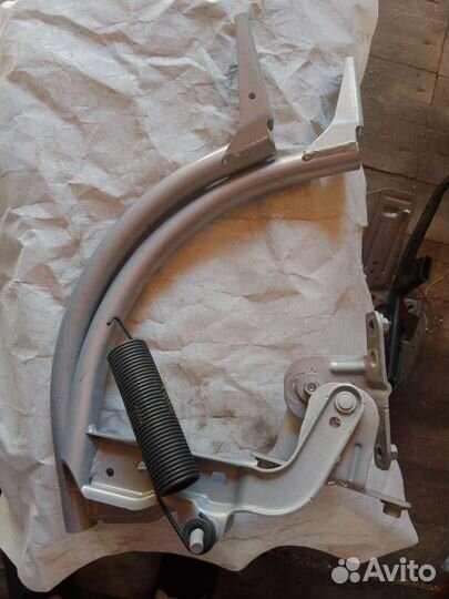 Петли капота ford фокус 3