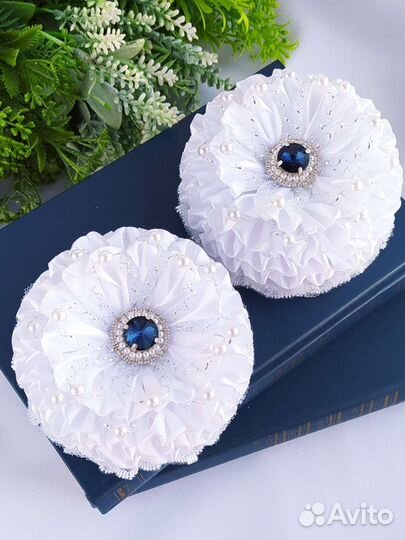 Белые банты в школу