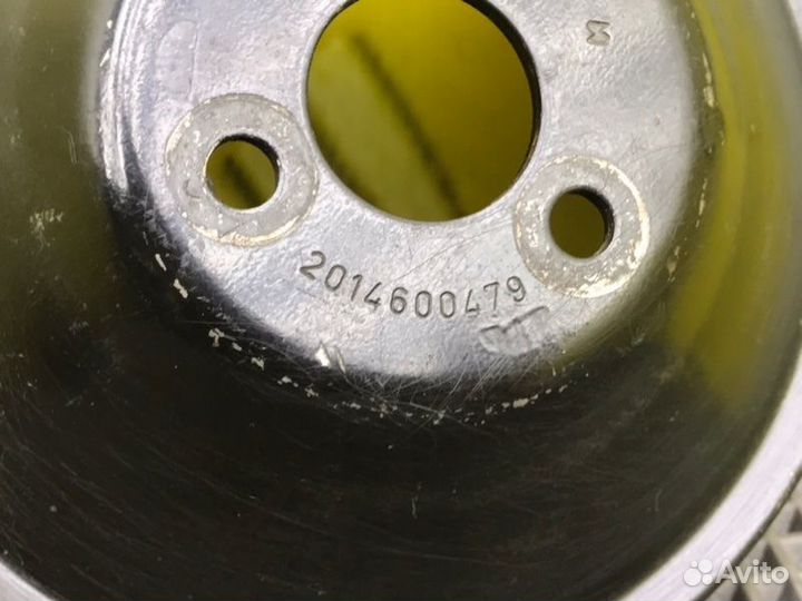 Шкив насоса гур Mercedes-Benz S124 M102.963 1992