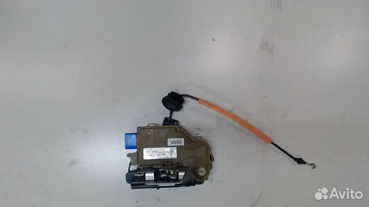 Замок двери Audi A8 (D3), 2003