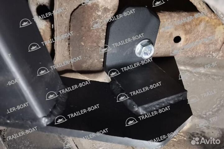 Фаркоп Toyota Touring Hiace 2WD/4WD 1999-2002, рама и крюк-шар 50 мм, 44173