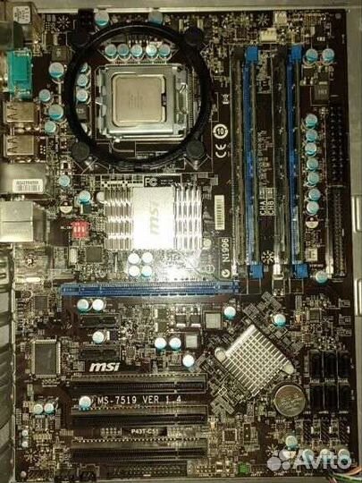 Материнская плата с процессором и памятью