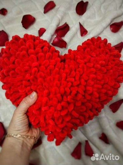 Плюшевая декоративная подушка Сердце