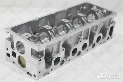 Головка блока цилиндров 7701472681 Renault