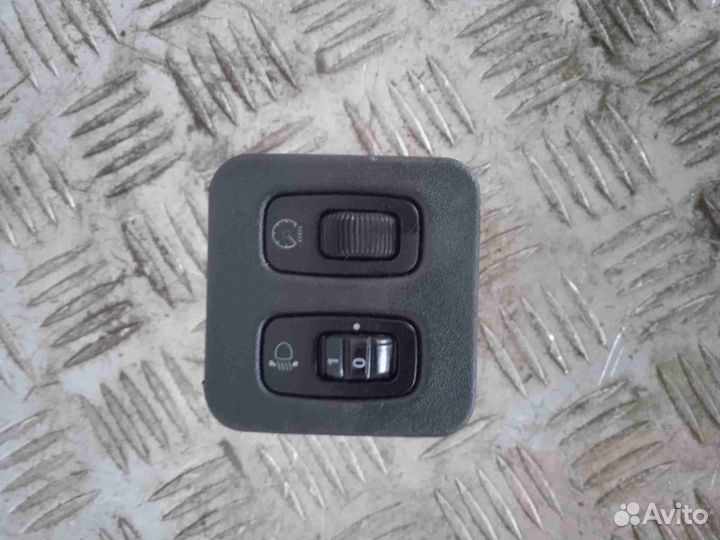 Кнопка корректора фар Митсубиши Лансер 9