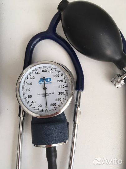 Тонометр механический новый