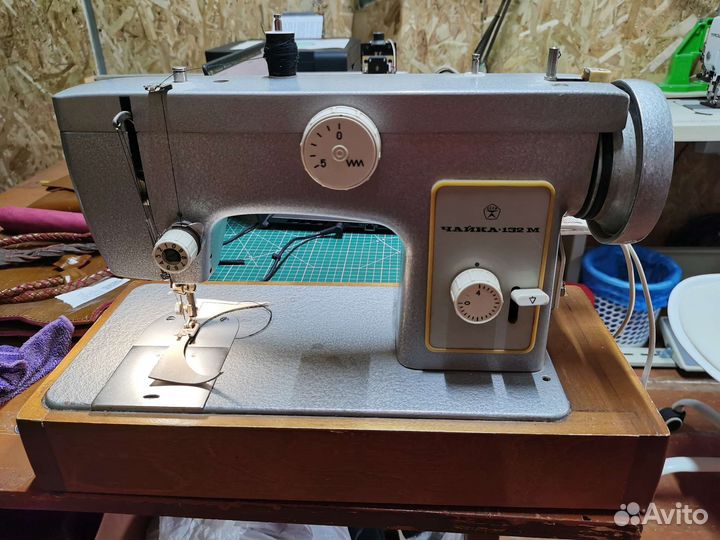Швейная машина Чайка 132м