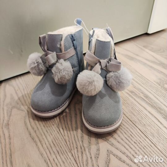 Новые зимние сапожки для девочки 26
