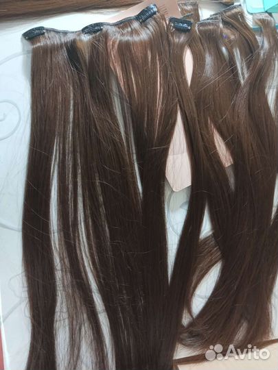 Волосы на заколках