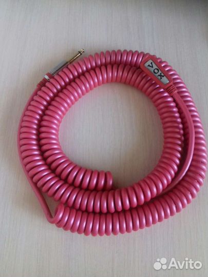 Гитарные аксессуары: шнур, ремень, каподастр