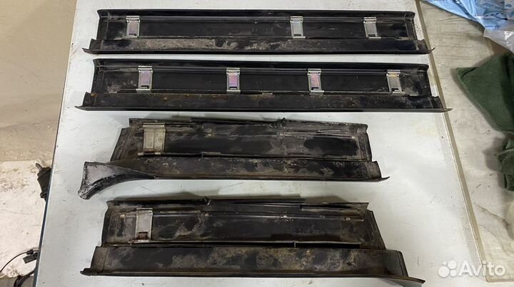 Внутренние накладки порогов W140