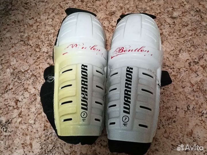 Хоккейная экипировка