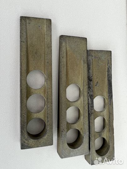 Крючья швелерные титановые