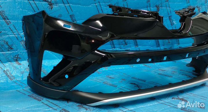 Передний бампер с губой Рав4 под парктроник 15-19