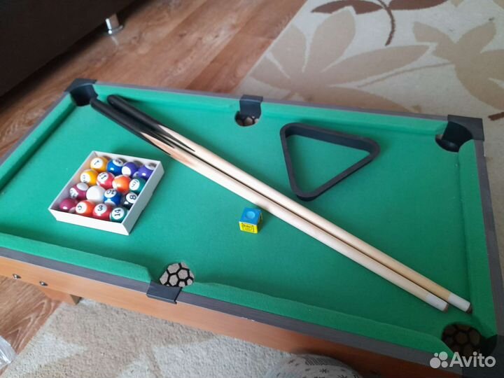 Бильярдный стол