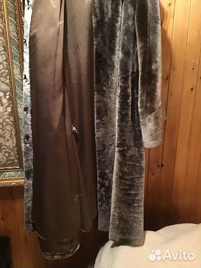 Шуба мутоновая с капюшоном