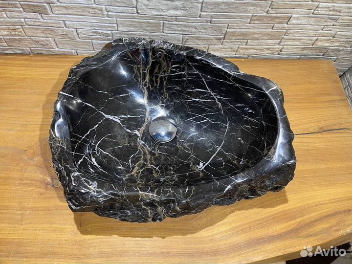 Раковина из натурального камня