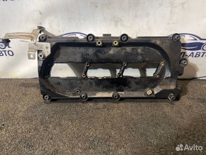 Клапанная крышка Q7