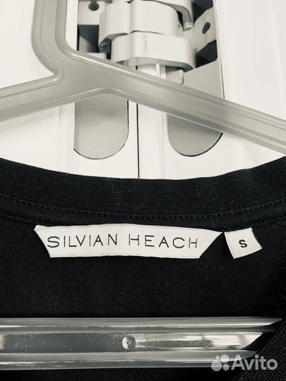Футболка Silvian heach