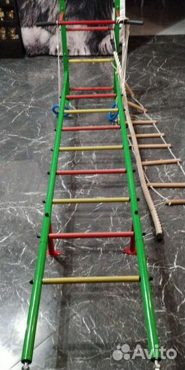 Детская шведская стенка