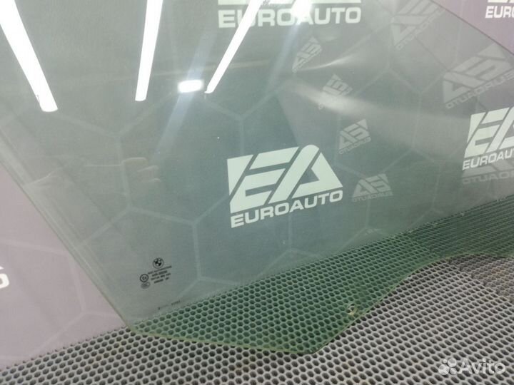 Стекло двери передней правой 7182110 BMW 5 F10/F11/GT F07