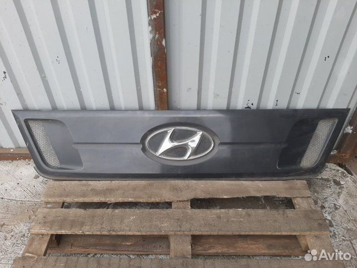 Облицовка передняя Hyundai Universe 2008
