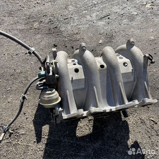 Впускной коллектор