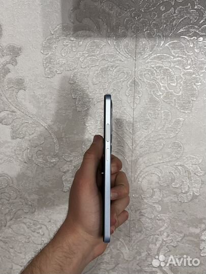 OPPO A60, 8/256 ГБ