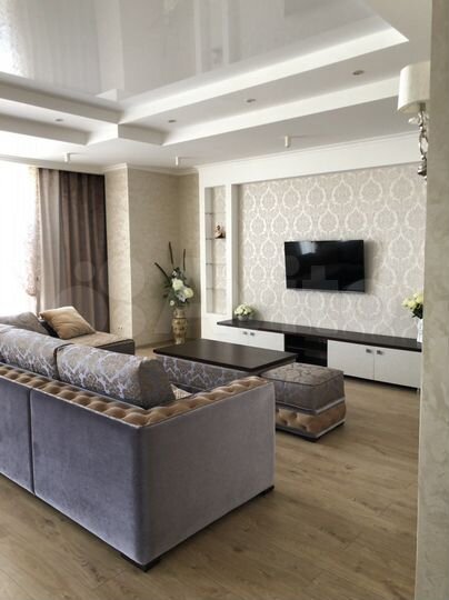 4-к. квартира, 153,3 м², 3/7 эт.