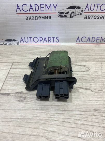 Резистор печки Audi 80 B3